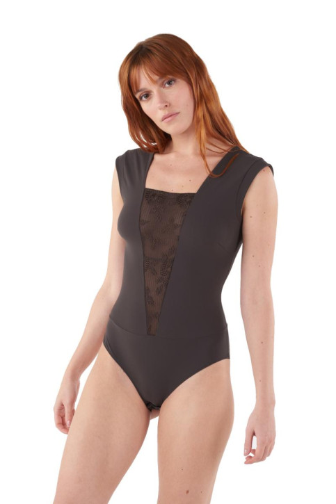 MAISONLEJABY Attitude Body Fb. schwarzer Kaffee (66% Polyamid, 23% Elasthan, 8% Baumwolle, 3% Polyester)