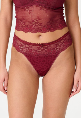 LingaDore Daily Lace String ruby wine jacquard (80% Polyamid, 20% Elasthan) M